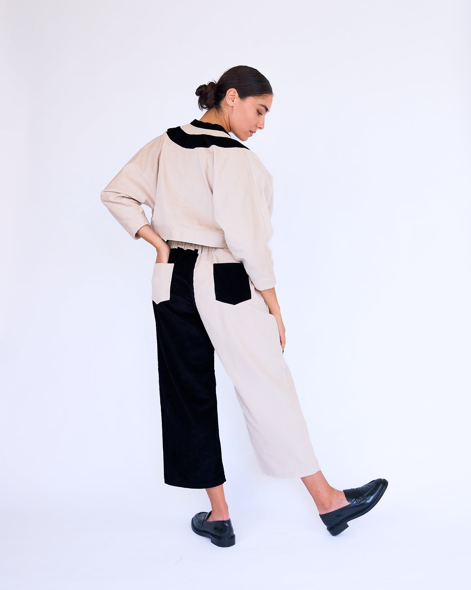 The Keiko Color Blocked Jacket - Elephant/Black - XS | DEVAN GREGORI