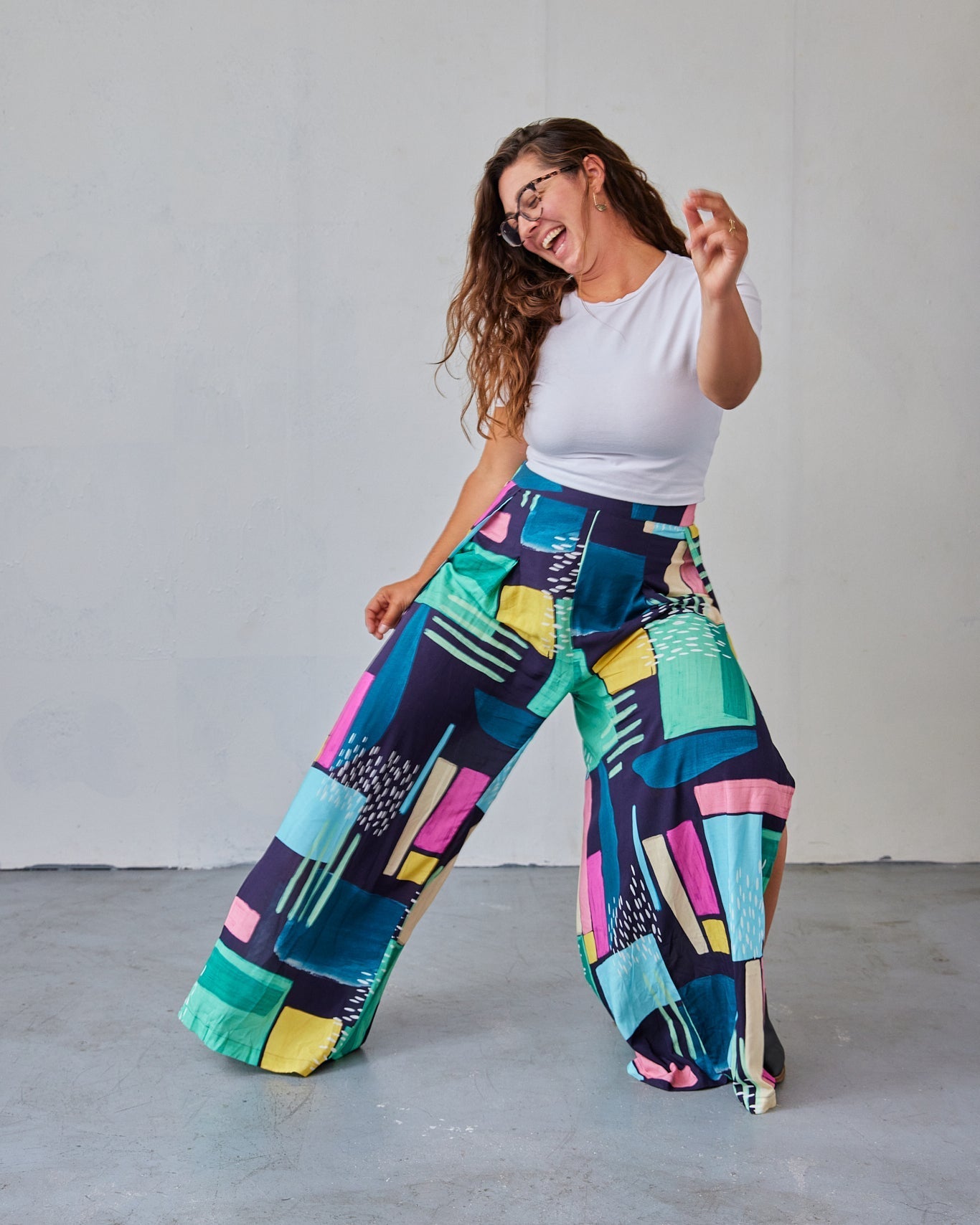 The Printed Sasha Pant - Blue Motif - Extra Small | DEVAN GREGORI