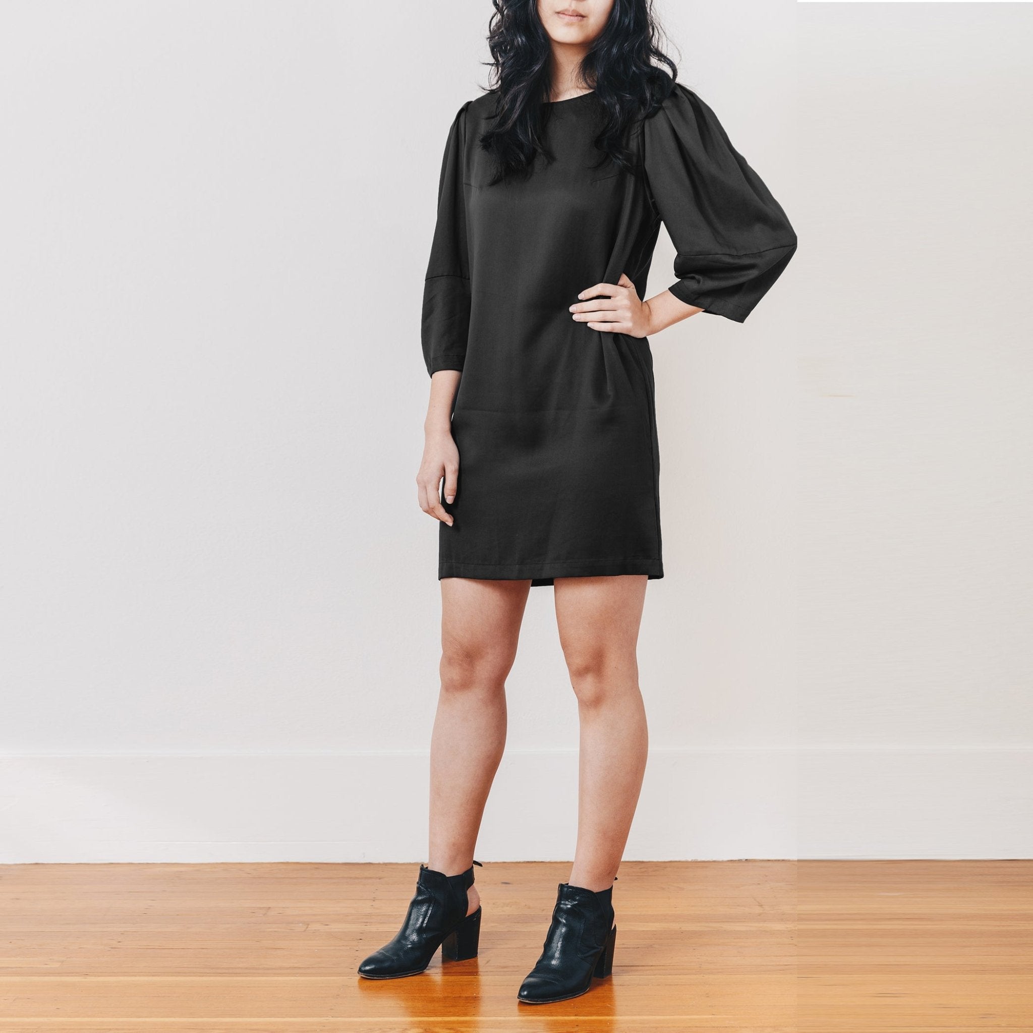 Aria Shift Dress, Black - Small - | DEVAN GREGORI