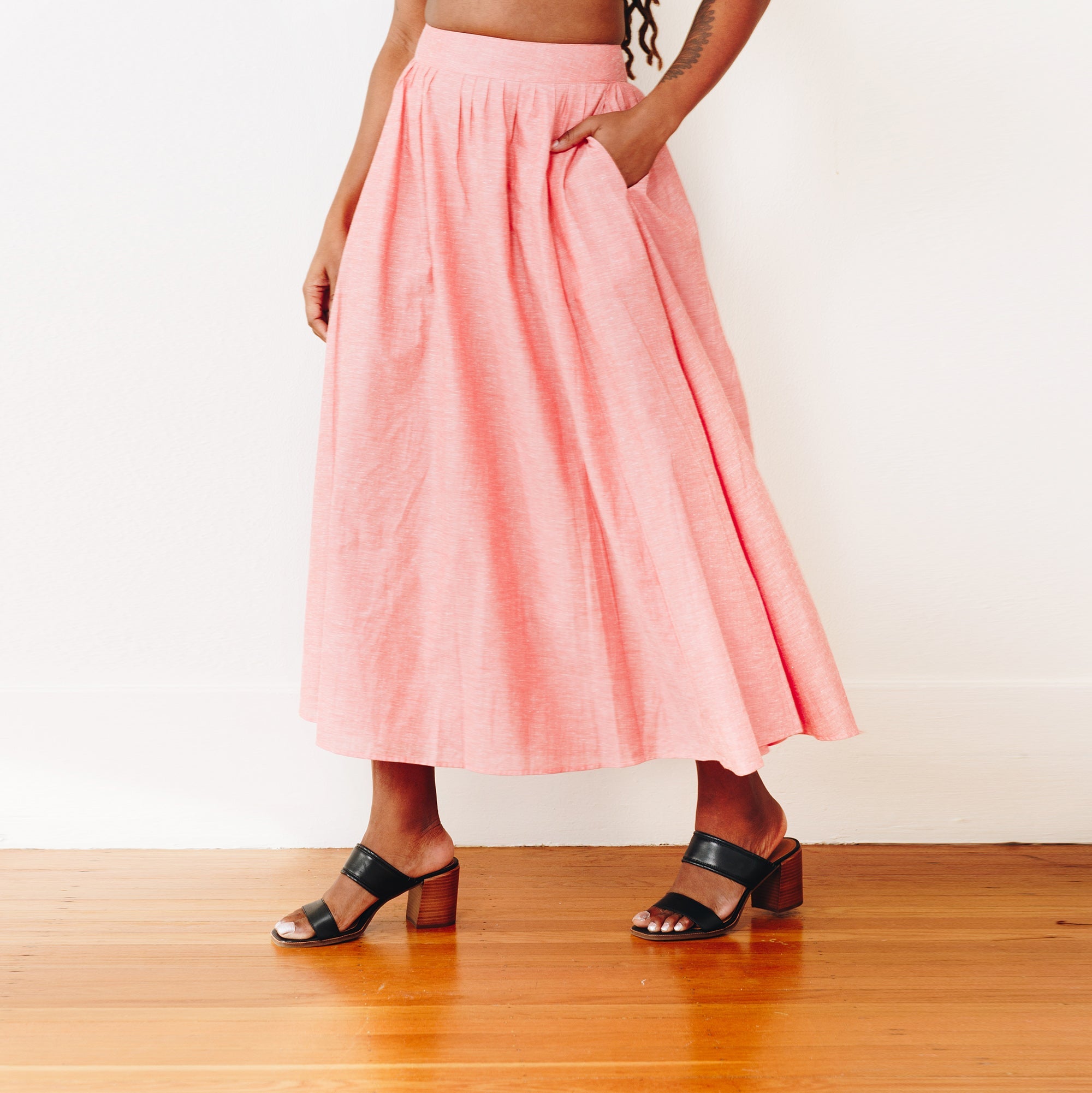 The Cotton/Silk Hazel Skirt - Small - Poppy | DEVAN GREGORI